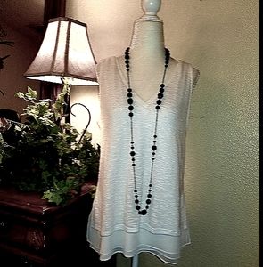 White Black House Market